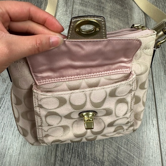 Coach Light‎ Pink Satchel - Picture 3 of 14